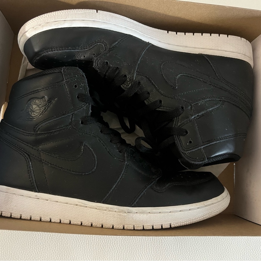 Men’s Nike high top